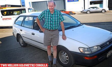 New Zealand man’s 1993 Toyota Corolla hits two million kilometre milestone | Daily Mail Online