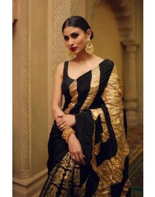 Buy BLACK CRINKLE GOTA PALLA SARI WITH BUNCH OF BIRDS PRE- PLEATED PLEATS AND BLOUSE by Designer Masaba Online at Ogaan.com